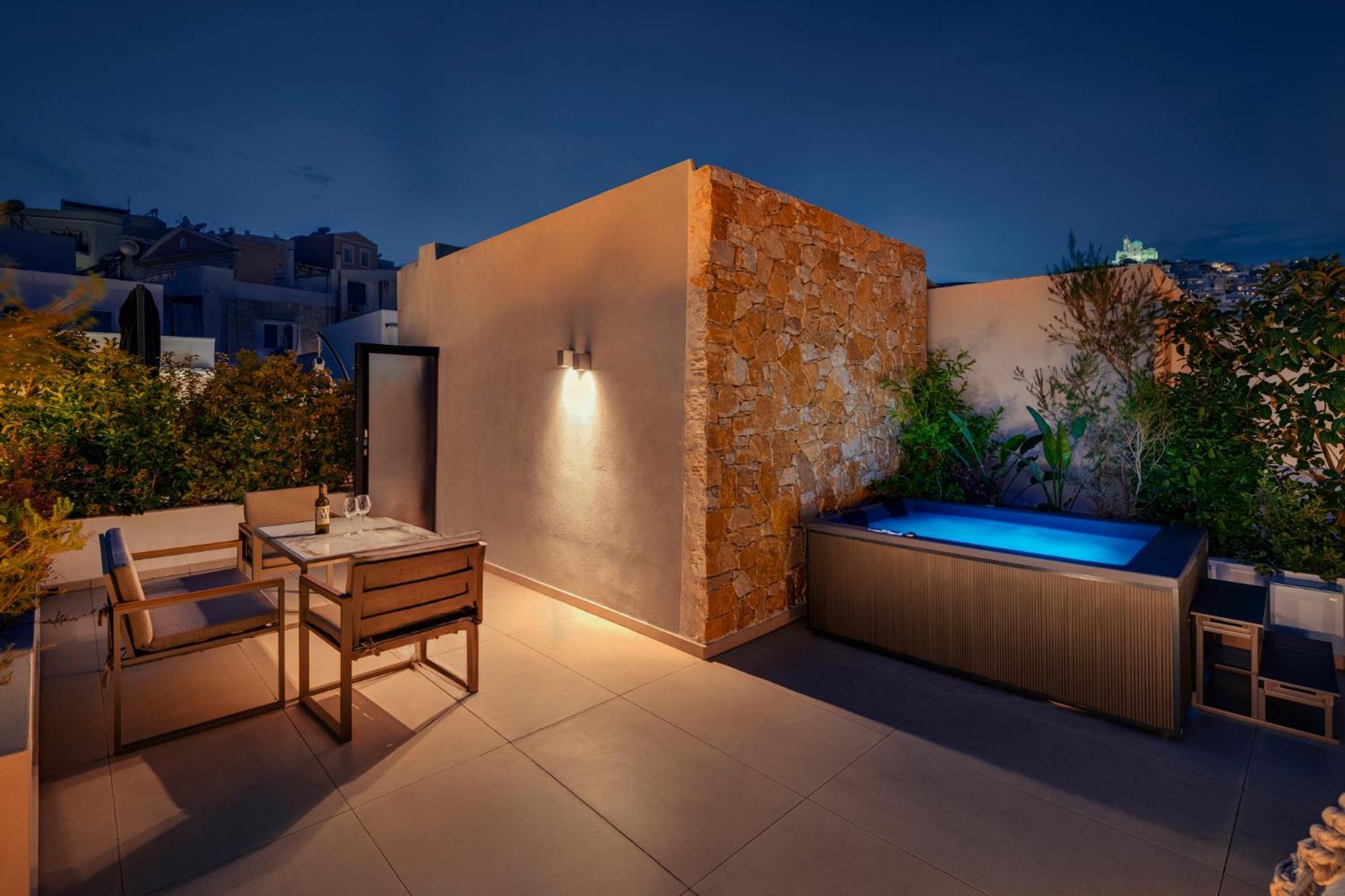 إرموبولّي Ninemian Suites Syros المظهر الخارجي الصورة