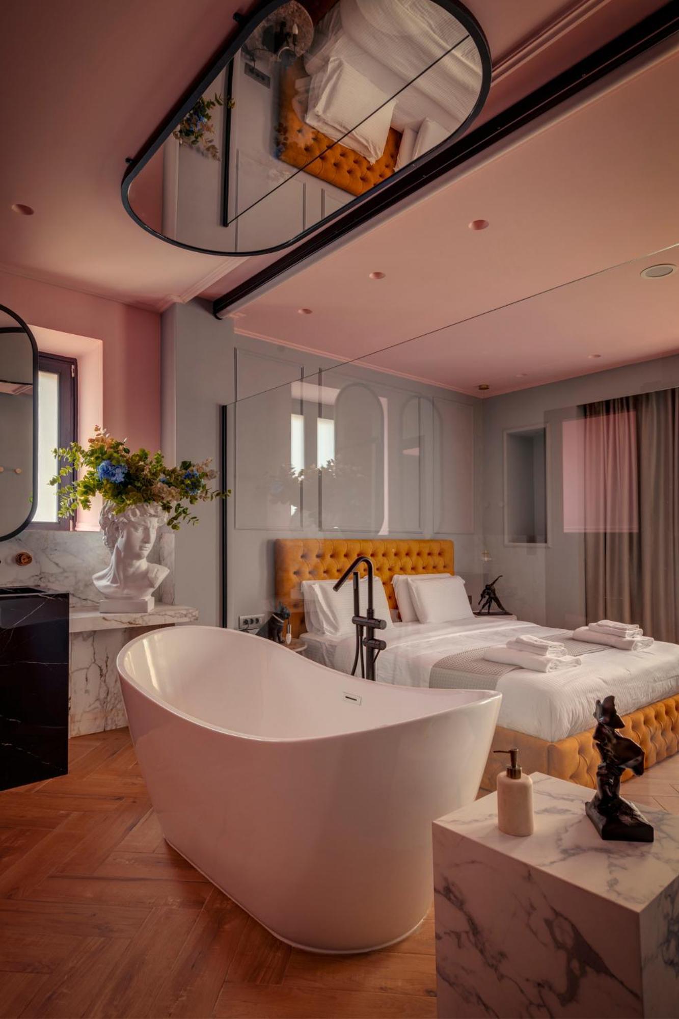 إرموبولّي Ninemian Suites Syros المظهر الخارجي الصورة