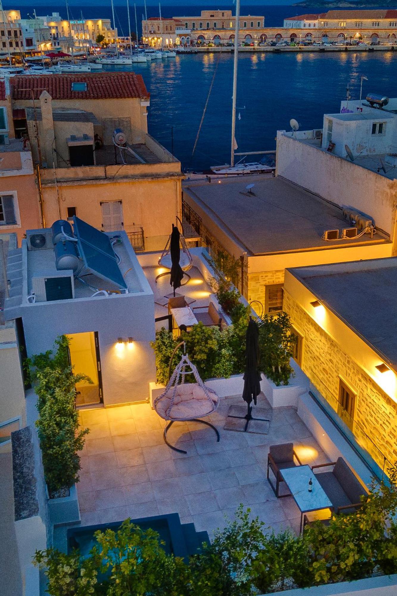 إرموبولّي Ninemian Suites Syros المظهر الخارجي الصورة